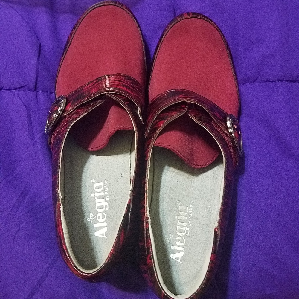Algeria shoes